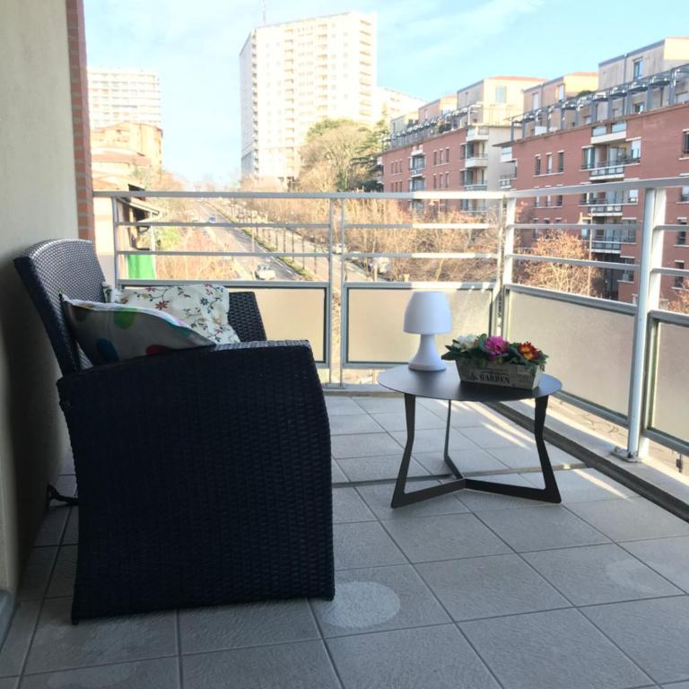 Toulouse Marengo-Gare Matabiau - Médiathèque-Allées Jean Jaurès proche ligne B Parking privé sécurisé gratuitprivé - Apartment with Terrace - 24