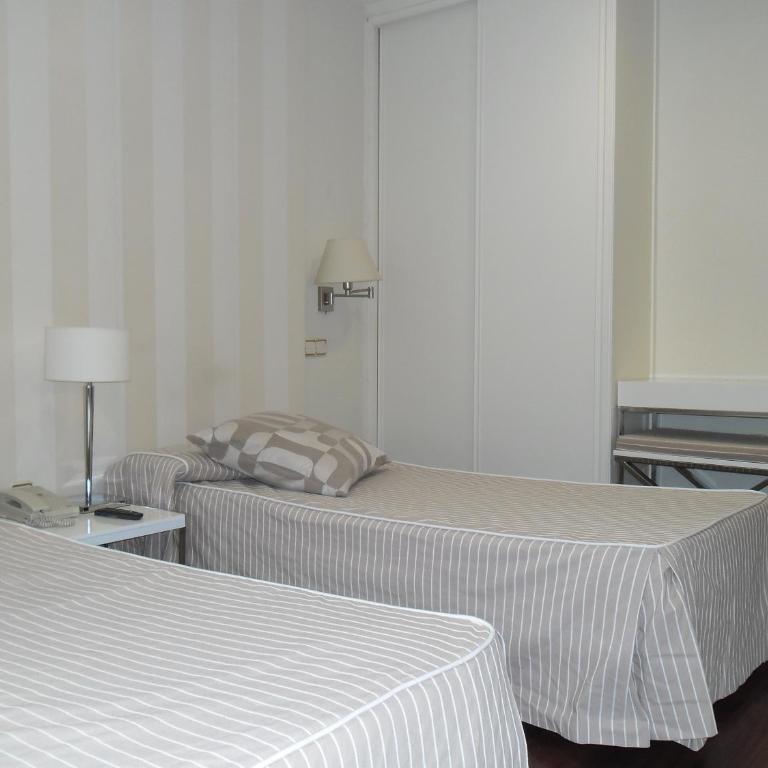 Hotel Escuela Madrid - Habitación Doble - 1 o 2 camas - 22