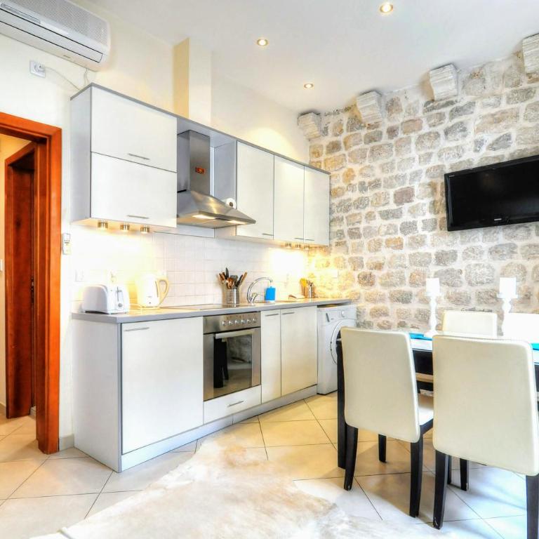 La Dolce Vita Apartment - Deluxe Apartment - 9