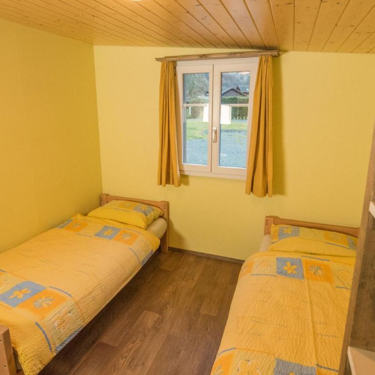 Schutzenbach Backpackers For Adults 18-32 years only - Basic Twin Room with Shared Bathroom (for 18-32 years only) - 5