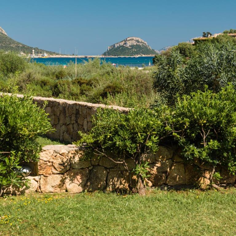 Villaggio Perlacea - Your House in Sardinia - Appartamento con 4 Camere da Letto, Giardino e Vista Mare - 4