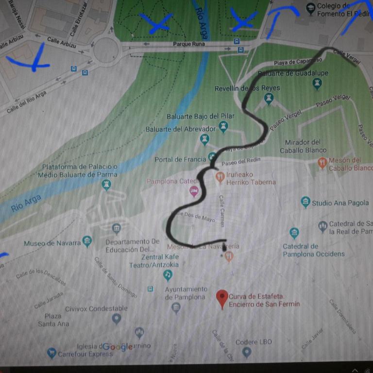 En el Corazón de Pamplona, Plaza Navarrería - Apartamento de 3 dormitorios - 44