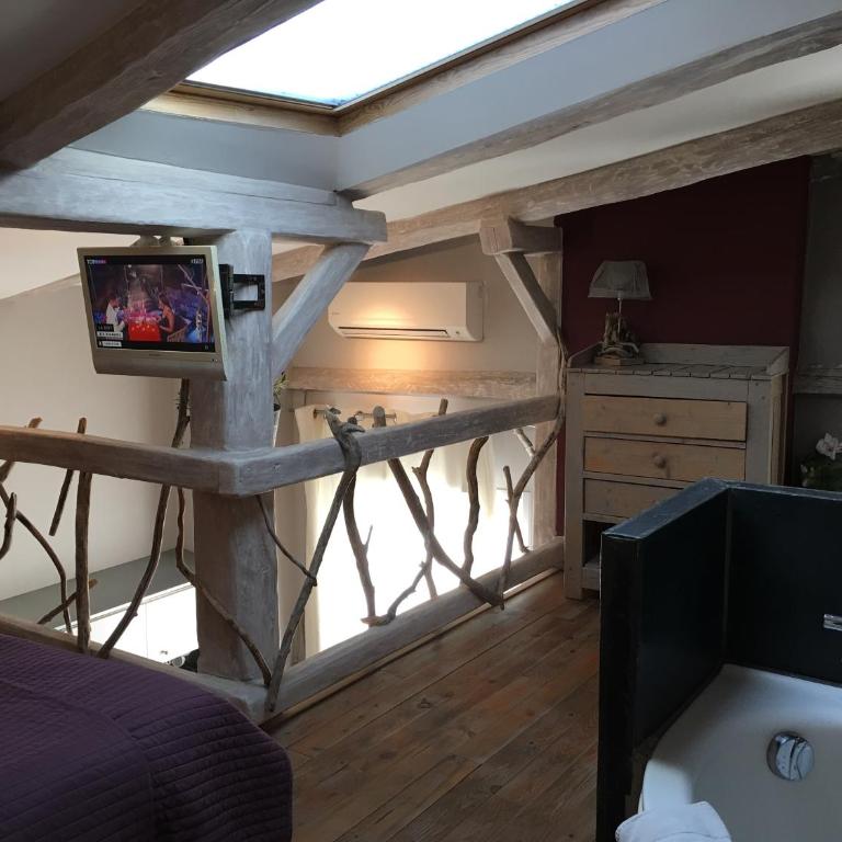 Intérieurs-Cour - Appartement avec Jacuzzi - 9