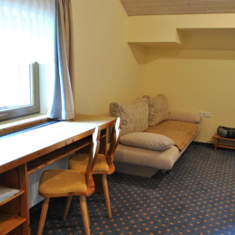 Gäste- und Seminarhaus Sölkstub'n - Zweibettzimmer mit Bad - 2