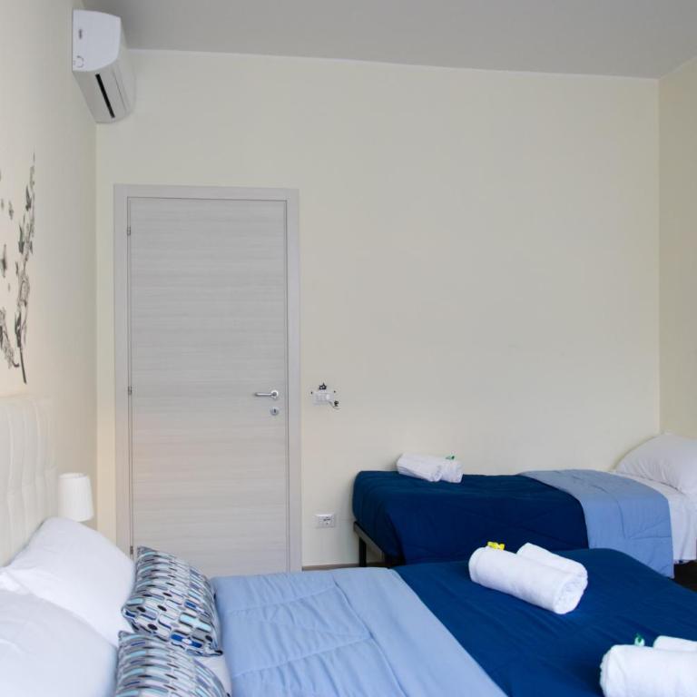 Melibi - Re Lear Apartments - Camera Tripla con Bagno Privato Esterno - 5