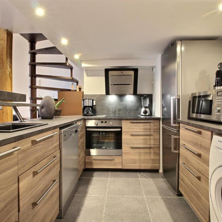 TOULOUSE DUPLEX PLACE DU CAPITOLE - Appartamento - 2