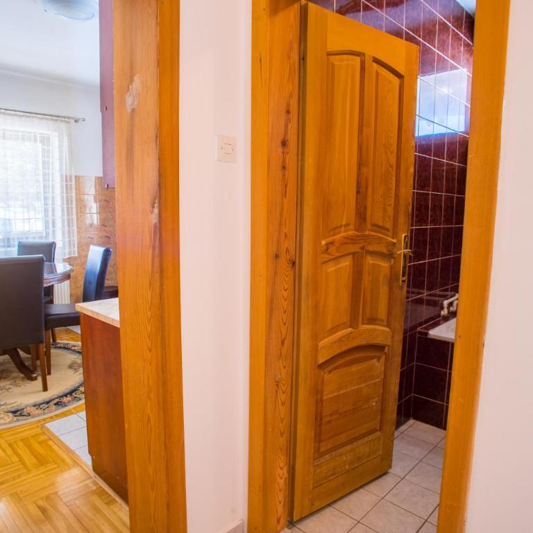 Apartmani Mila - Apartment - 44