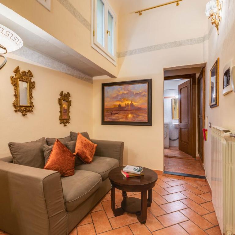 Dante States Apartments - One-Bedroom Apartment - 23