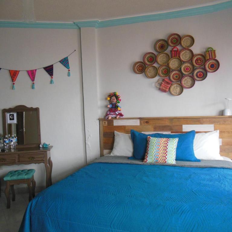 Casa El Ombligo de la Luna - King Room with Private Bathroom - 9