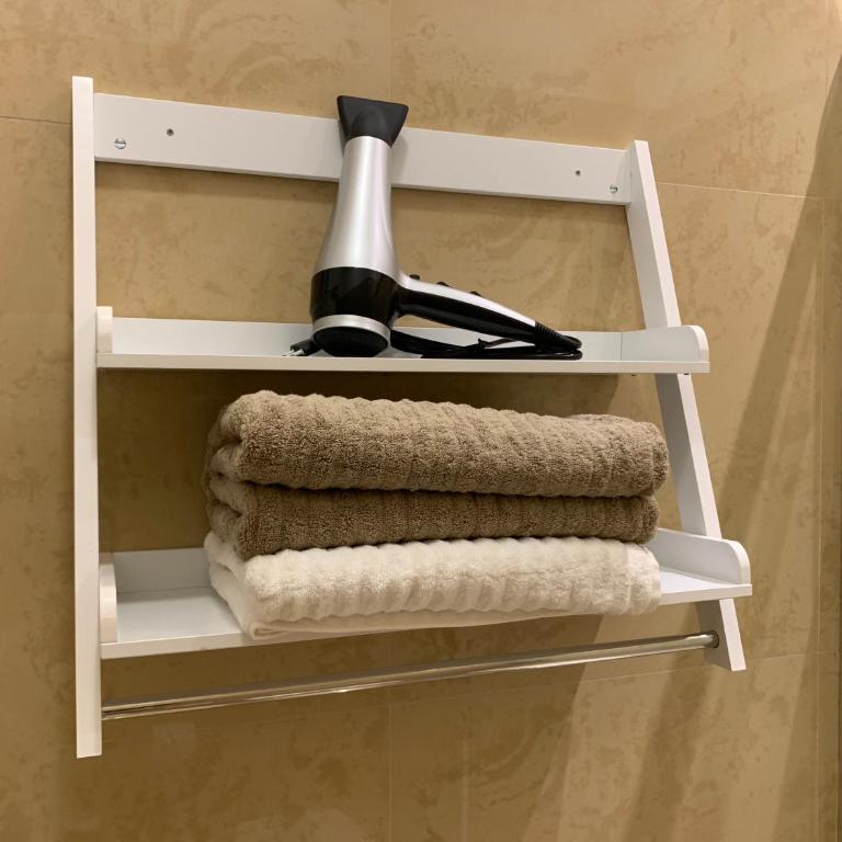 FiumicinoA57 - Camera Tripla con Bagno Privato - 12
