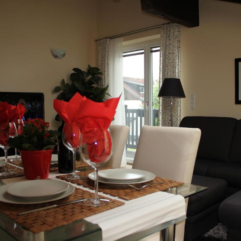 Alpenlandhaus Menardi - Apartment mit 2 Schlafzimmern und Balkon - 2