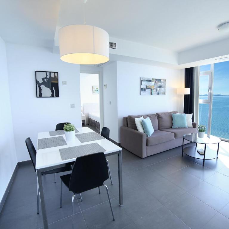 La Manga Beach Club Apartments - One-Bedroom Apartment - 10