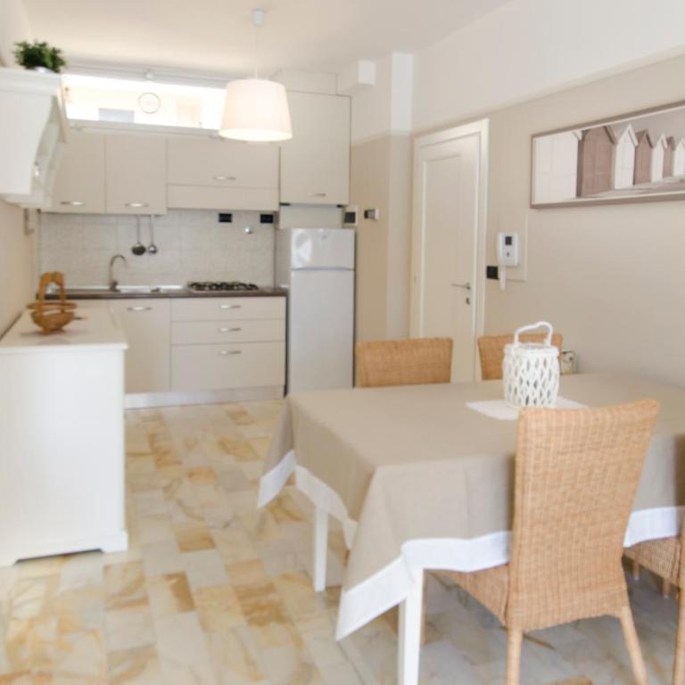 Dante 124 | Appartamenti a Riccione - Two-Bedroom House - 1