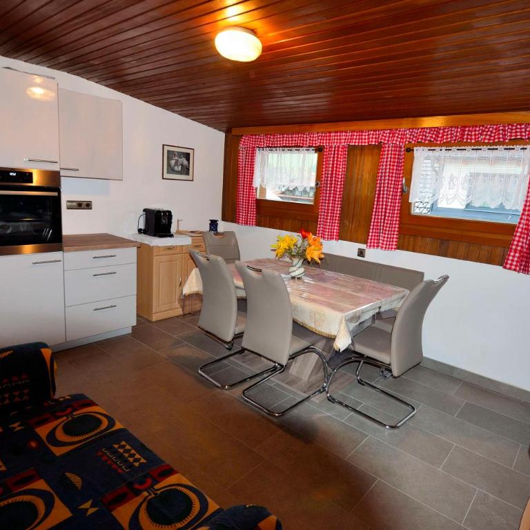 Haus Cosso - Three-Bedroom Apartment - 8