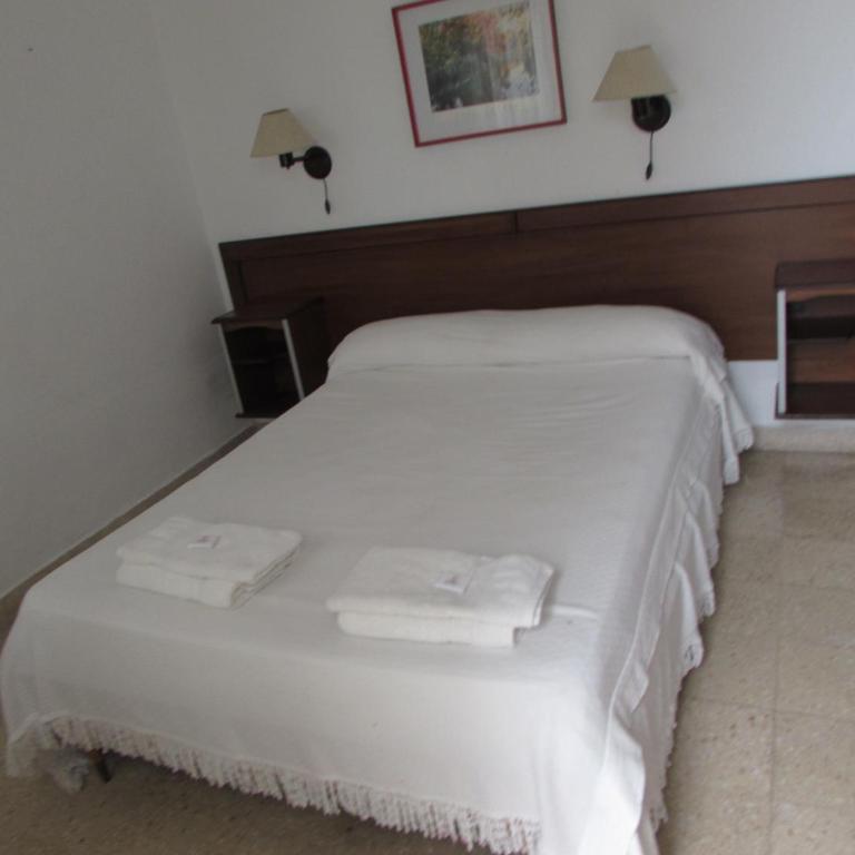 Hotel Brisas del Mar - Standard Single Room internal view - 7