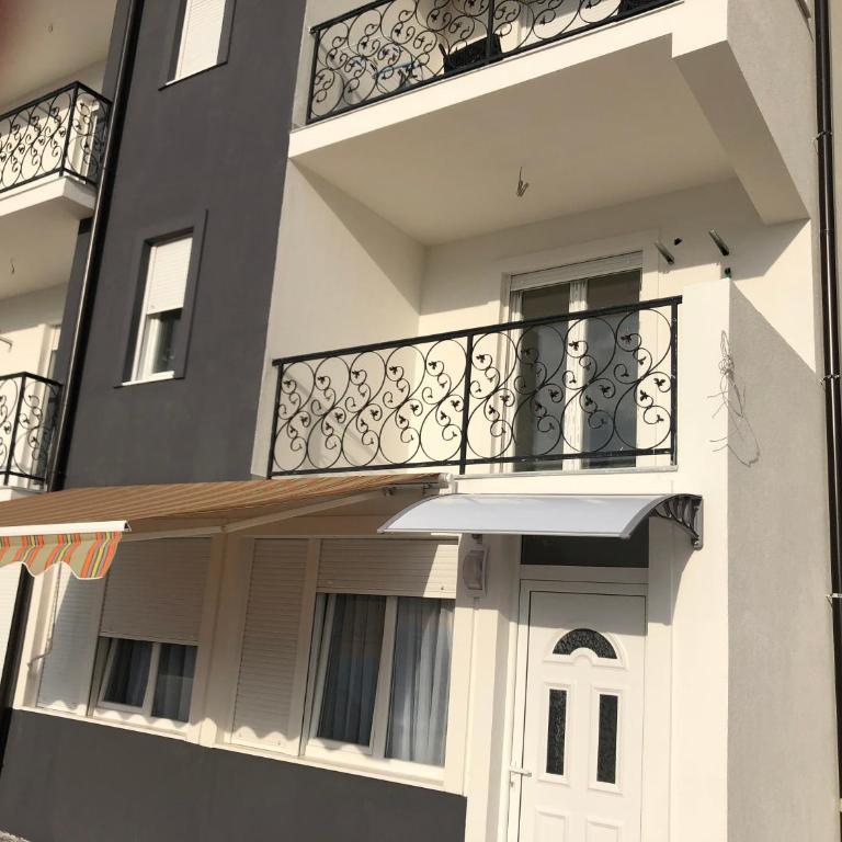 J&B LUX Apartment - One-Bedroom Apartment - 18