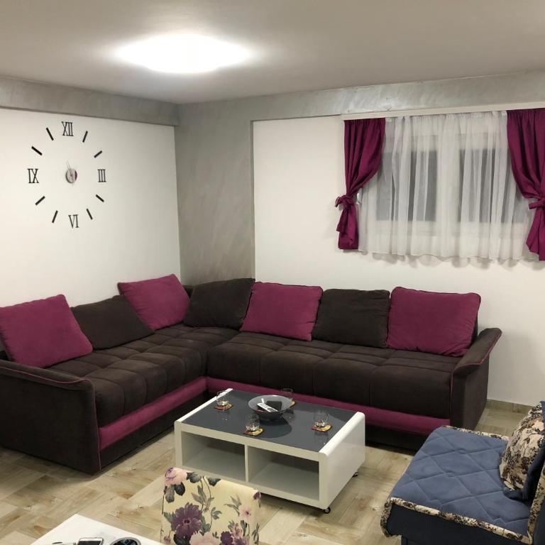 J&B LUX Apartment - One-Bedroom Apartment - 6