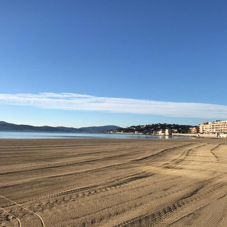 Appartement F3 Vue mer Sainte-Maxime - Appartement - Vue sur Mer - 2