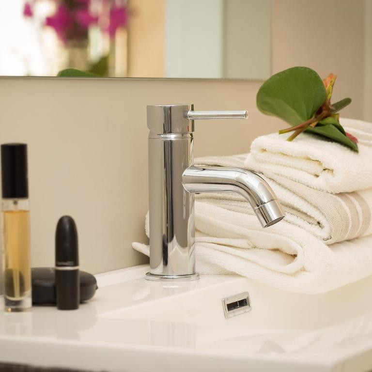 126 Gracchi Suites - Deluxe Double Room with Balcony - 13