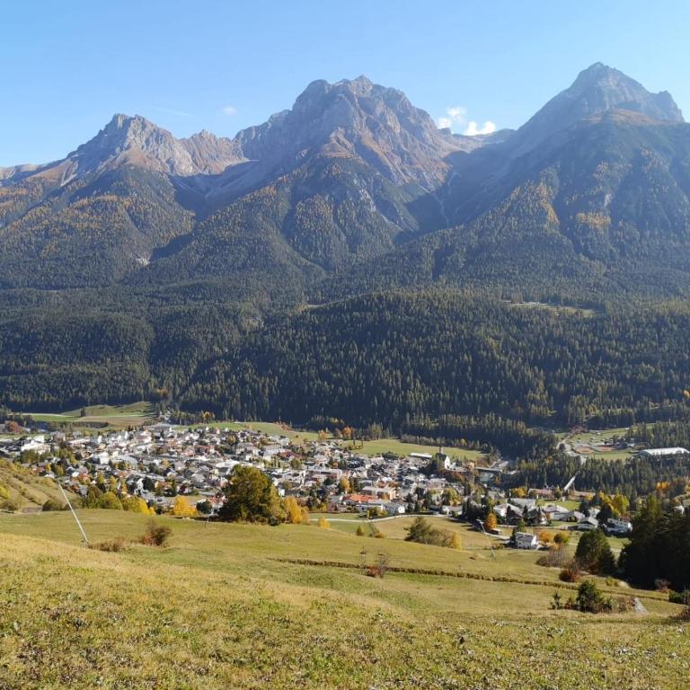 Chasa Aquileia Engadin Scuol - Bergblick, 6 Pers, zentral, Terrasse, Gratisparken - Apartment mit Blick auf die Berge - 44