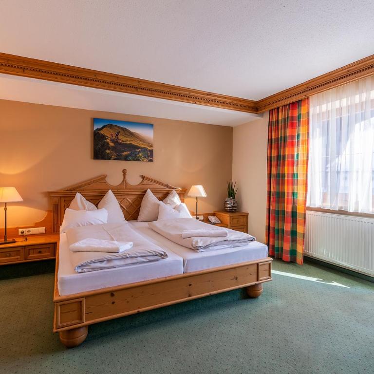 SCOL Sporthotel Zillertal - Großes Doppelzimmer - 1