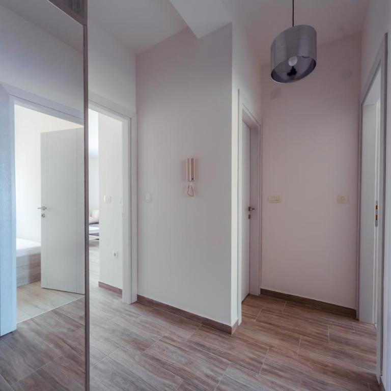 Belvedere Apartments - Two-Bedroom Apartment - 10