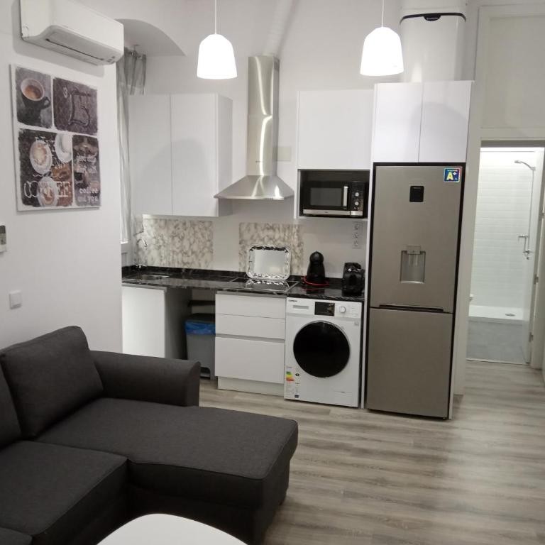 Alicante Center Apart - Two-Bedroom Apartment - 24