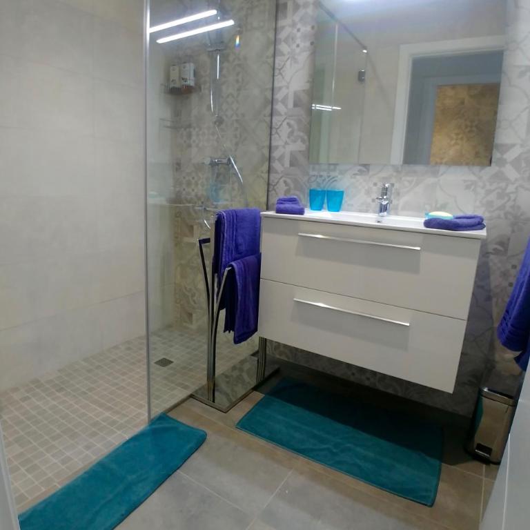 CASTELL BLAU - Apartamento Estudio con vistas al mar - 9