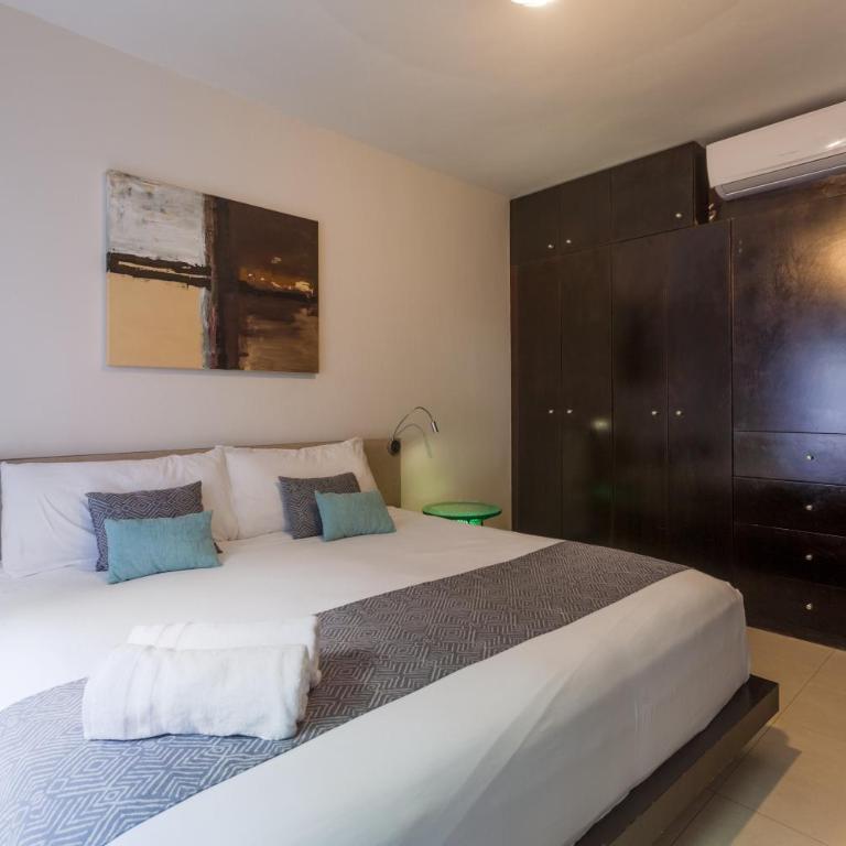 Via Tendenza Condos - Two-Bedroom Apartment - 8