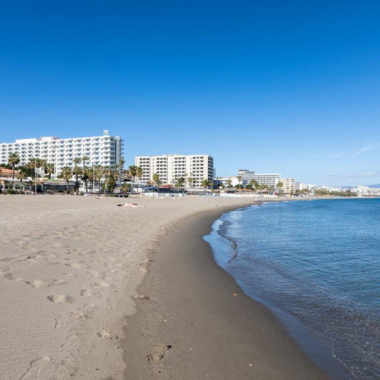 Magnifico apartamento con vistas en Puerto Marina - Apartamento de 3 dormitorios - 30