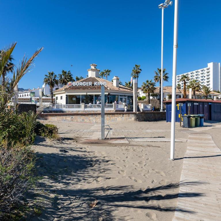 Magnifico apartamento con vistas en Puerto Marina - Apartamento de 3 dormitorios - 31