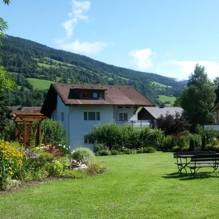 Pension Strauss - Doppelzimmer mit Gartenblick - 2