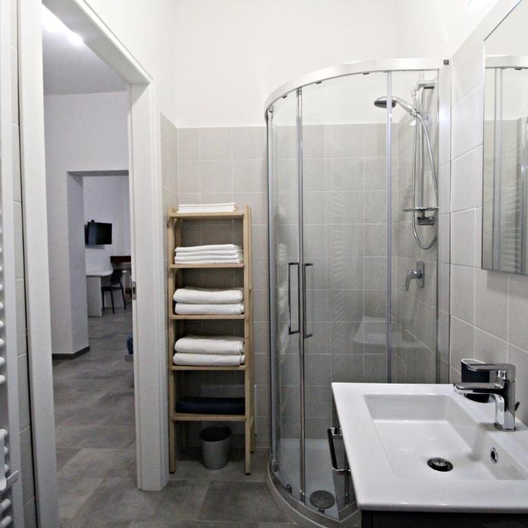 ROOM AND BREAKFAST SAN RAFEL - Camera Familiare con Doccia - 17