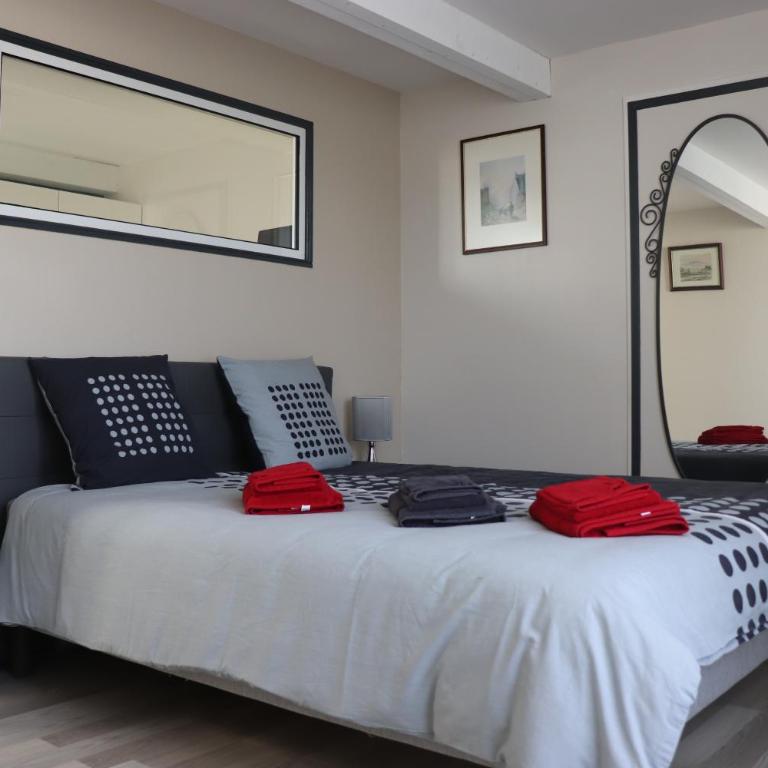 Villa des sables avec 1 studio pour 2 personnes pouvant être complété par une chambre avec sa salle de bain et WC si 4 personnes - Familienstudio - 3