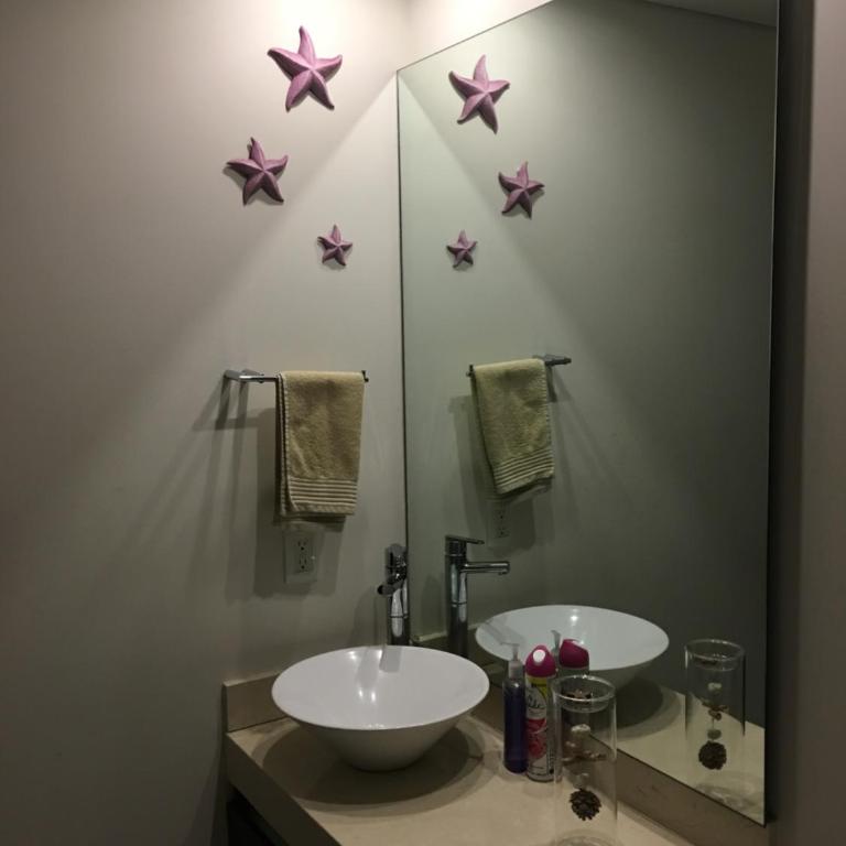 Napoles Condo Suites - Deluxe Double Room with Balcony - 2