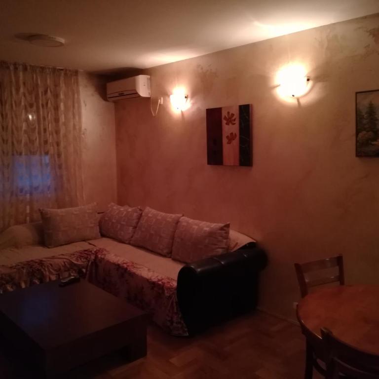 Rent a Conform Apartment - Apartman - 2