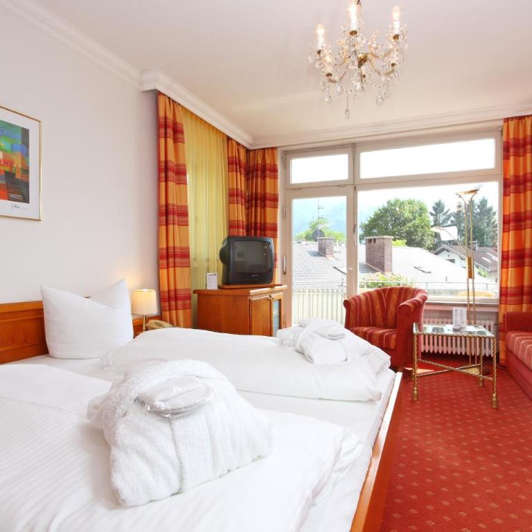 Wittelsbacher Hof Swiss Quality Hotel - Superior Doppelzimmer mit Bergblick - 1