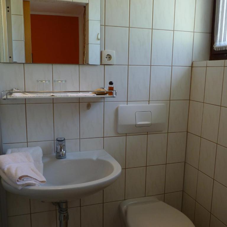 Pension Brönimann - Doppelzimmer - 2