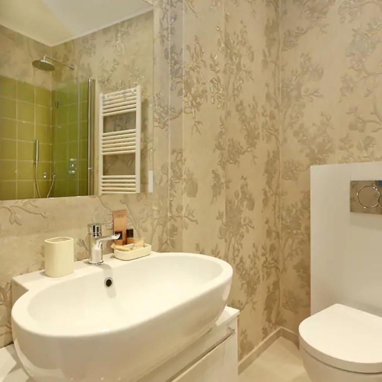 Opera 19 Luxury Apartment - Appartamento con 2 Camere da Letto - 12