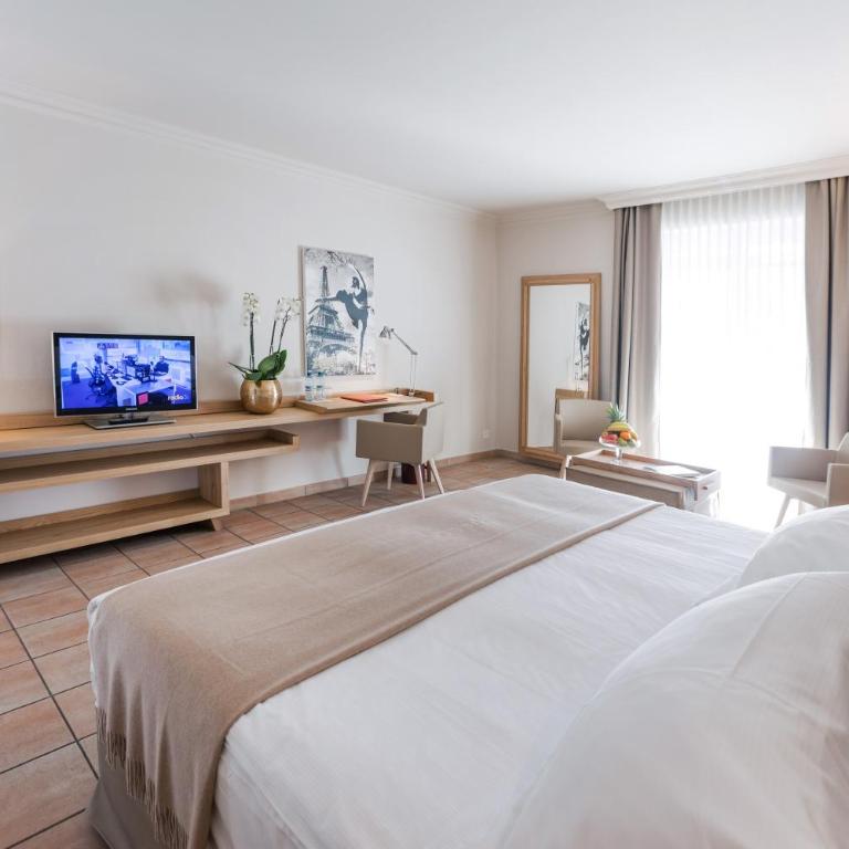 Villa Favorita - Parkhotel Delta - Camera Matrimoniale Standard con Accesso Spa - 11