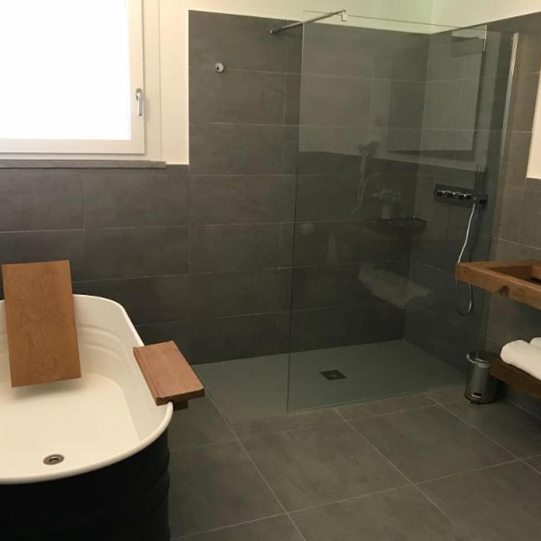 nautilus b&b suite design - Deluxe King Suite - 4