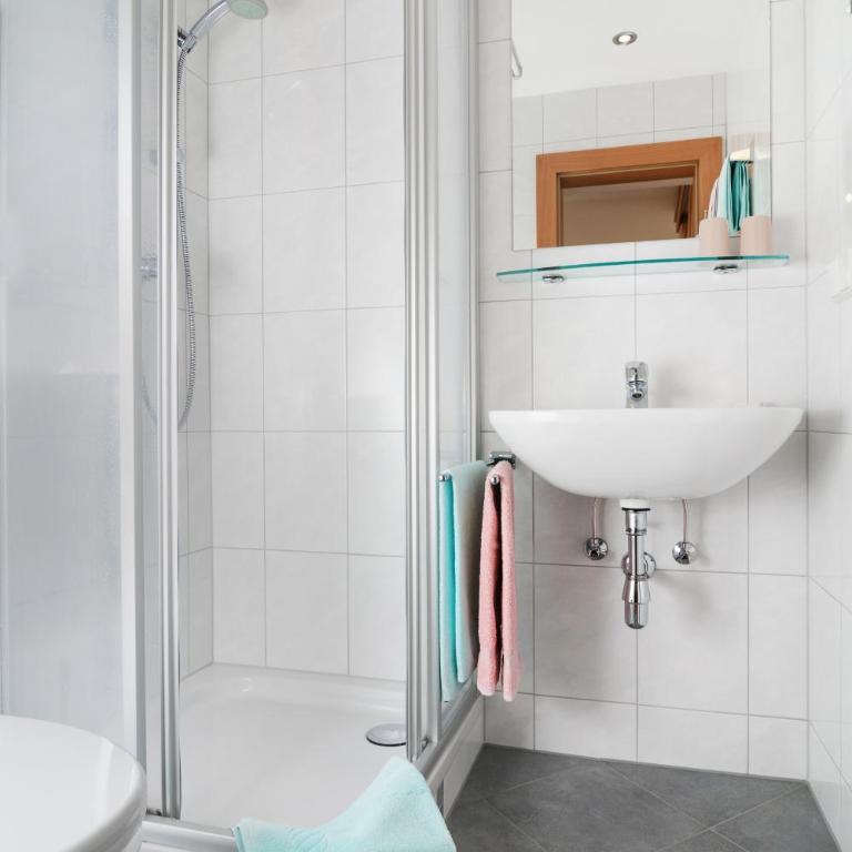 Hubertushof - Doppelzimmer mit Balkon - 3