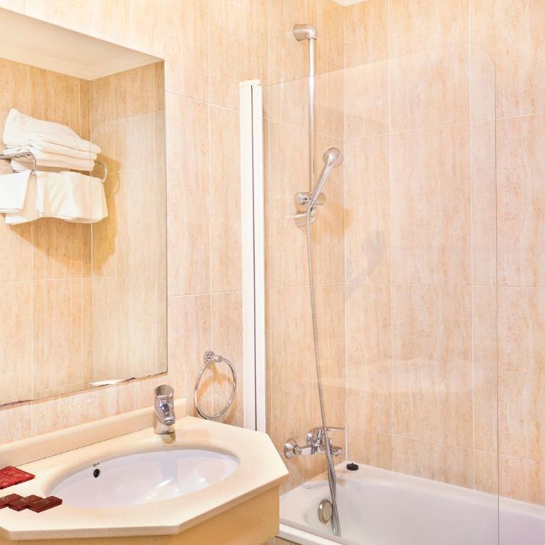 Hotel San Lázaro - Habitación Triple - 1