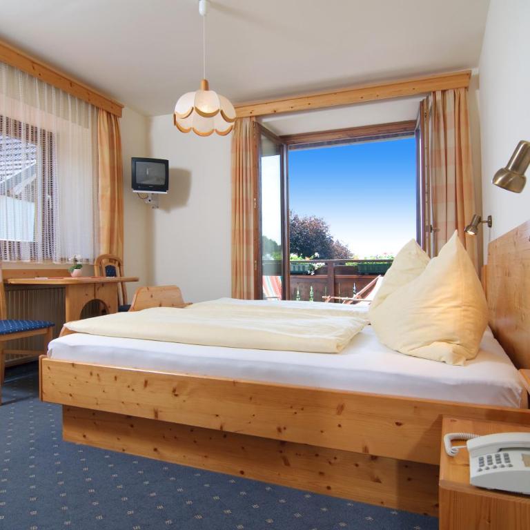 Hubertushof - Doppelzimmer mit Balkon - 1