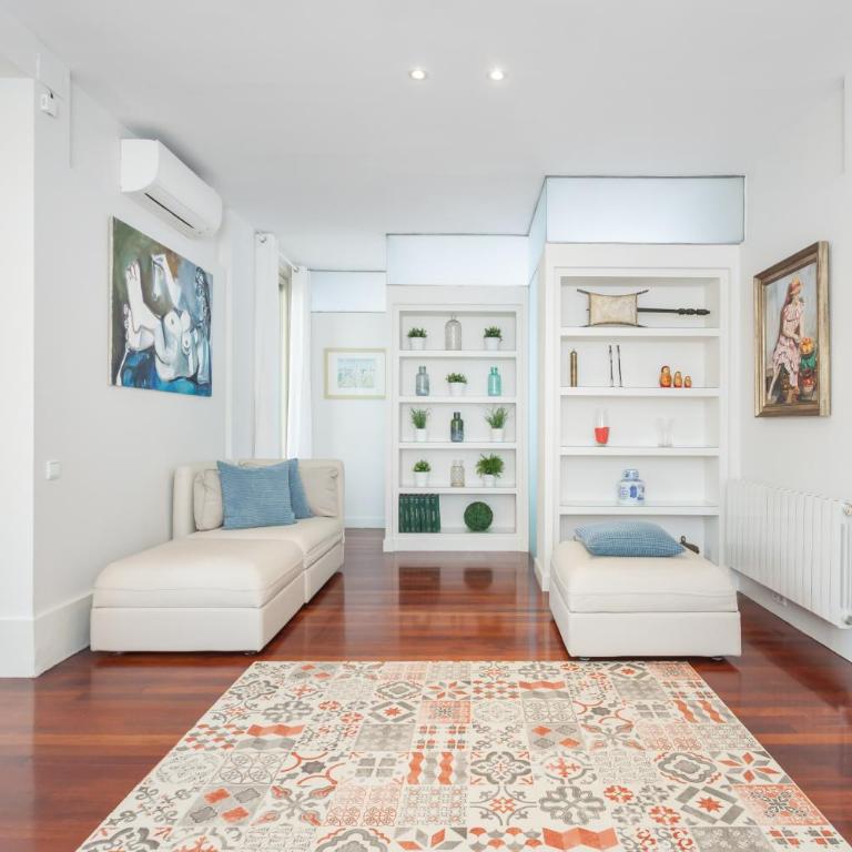 Art House Granvia - Three-Bedroom Apartment - 17