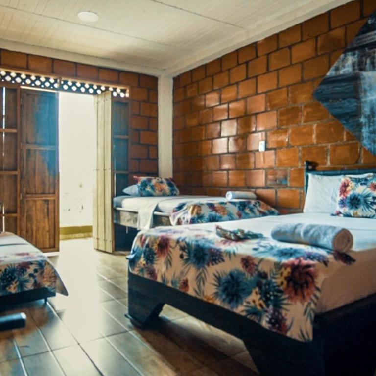 Hotel Acuali Nuqui - Habitación Cuádruple con baño privado - 1