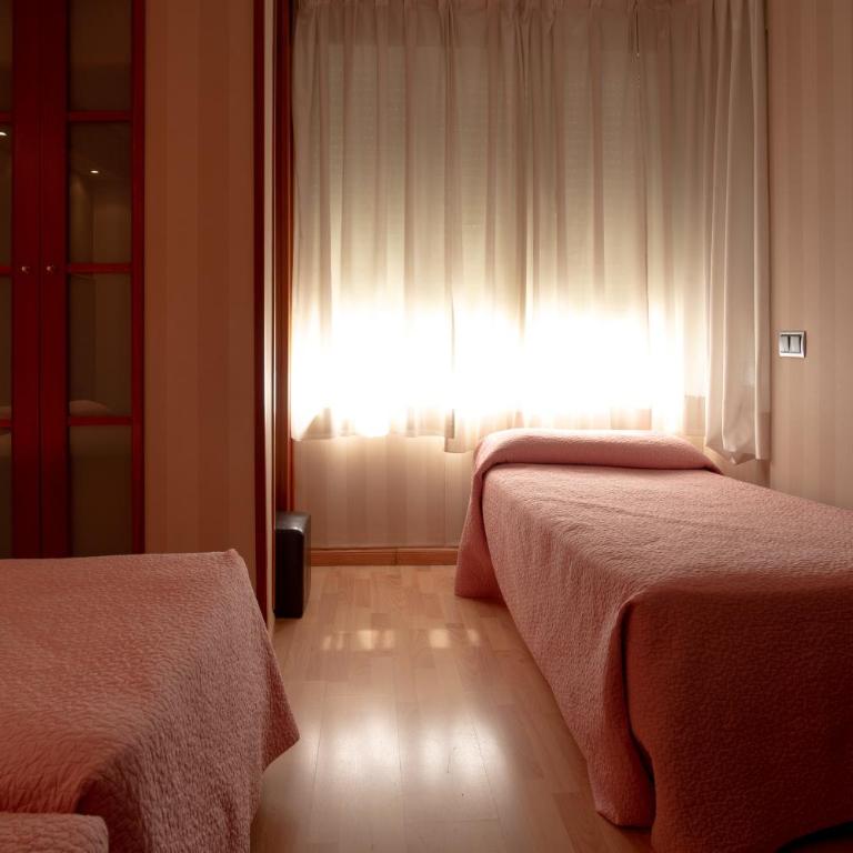Hotel Villa de Barajas - Double or Twin Room with Extra Bed - 3