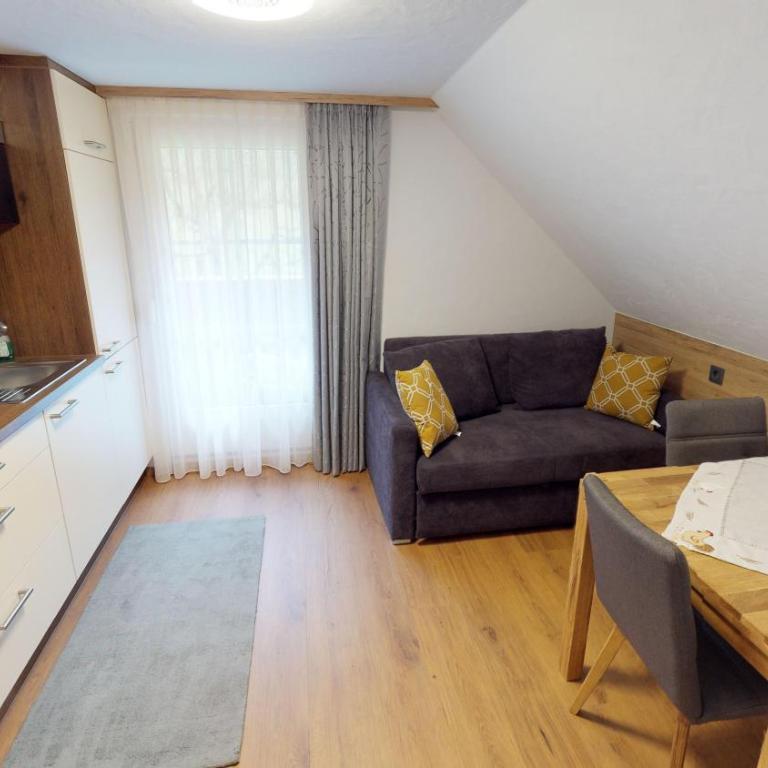 Raderhof - Apartment mit 1 Schlafzimmer und Balkon - 1