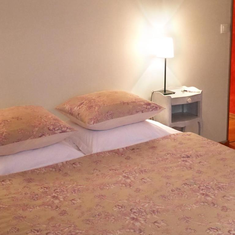 Nos chambres en ville B&B - Petite Chambre Double - 1