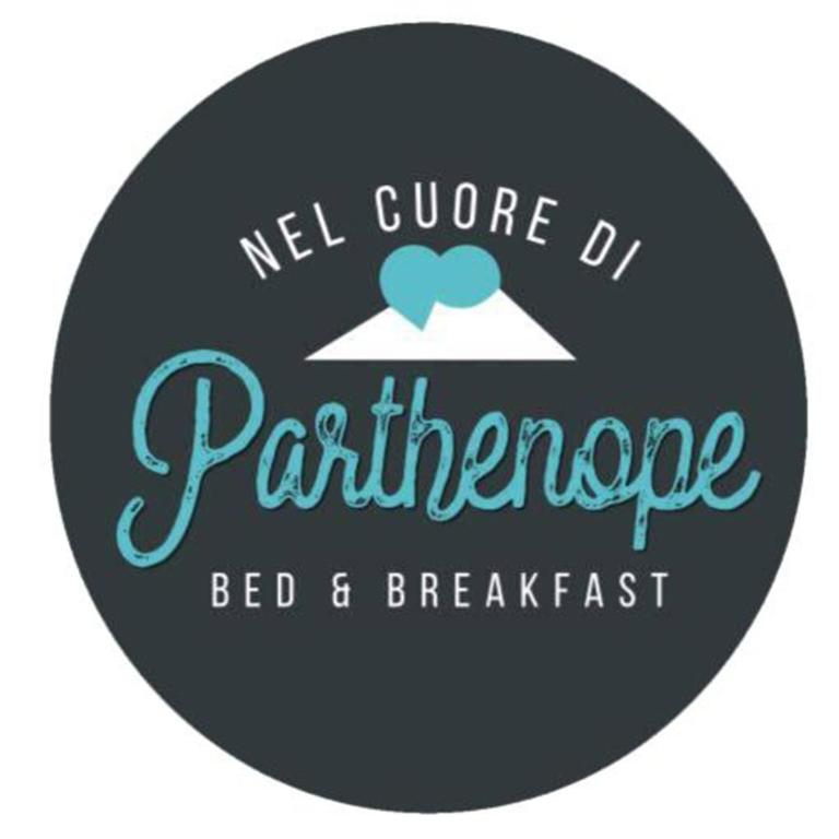 Nel Cuore di Parthenope - Camera Matrimoniale Deluxe con Balcone e Vista Mare - 2